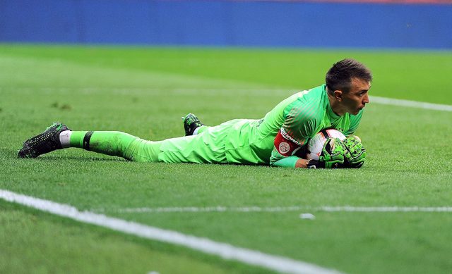 Derbinin en deneyimlisi Muslera