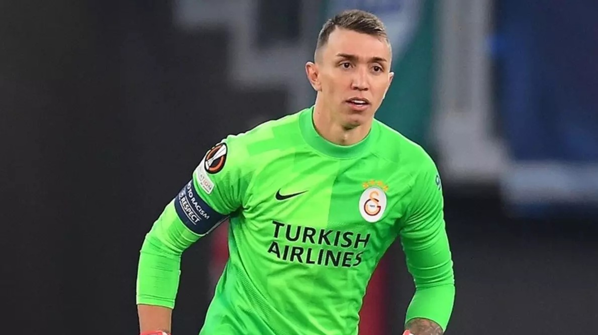 Galatasaray dan flaş Muslera kararı