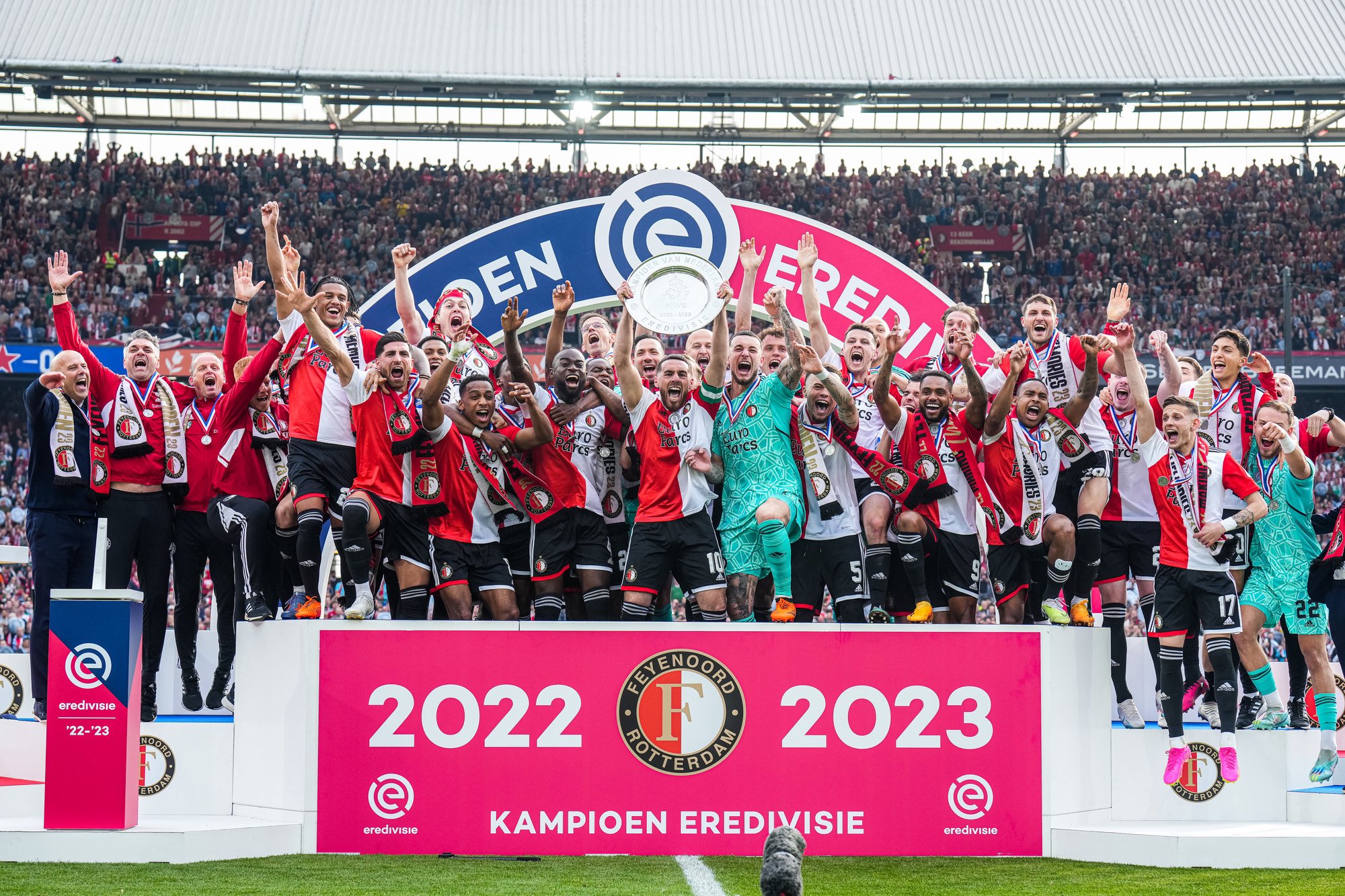 Hollanda da Feyenoord şampiyon oldu