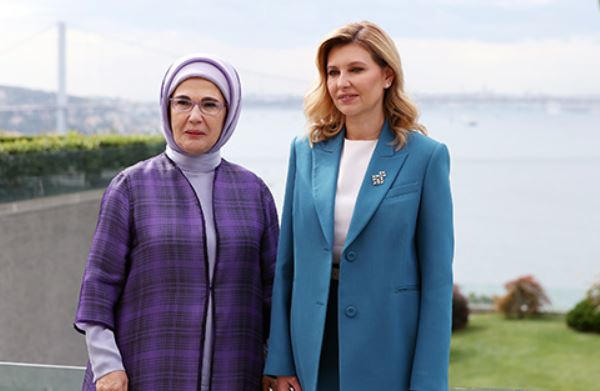Zelenskiy nin eşi, Emine Erdoğan’a yaptıklarından dolayı minnettar