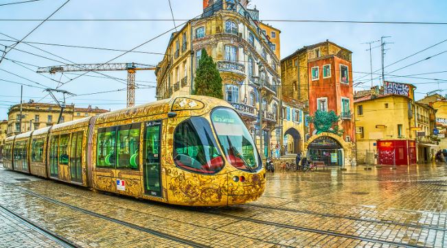 Fransa nın Montpellier kentinde toplu taşıma ücretsiz oldu
