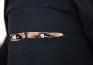 Fransa da Peçe Yasağı Resmen Başlıyor 