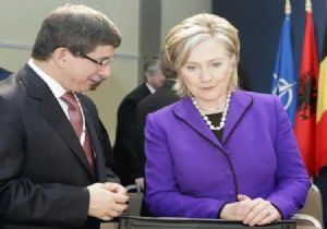 Gözler Davutoğlu ve Clinton da