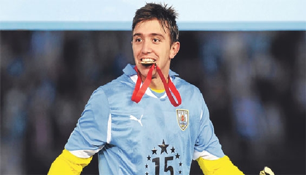 Muslera Uruguay Milli Takımı’nda rekor kıracak!