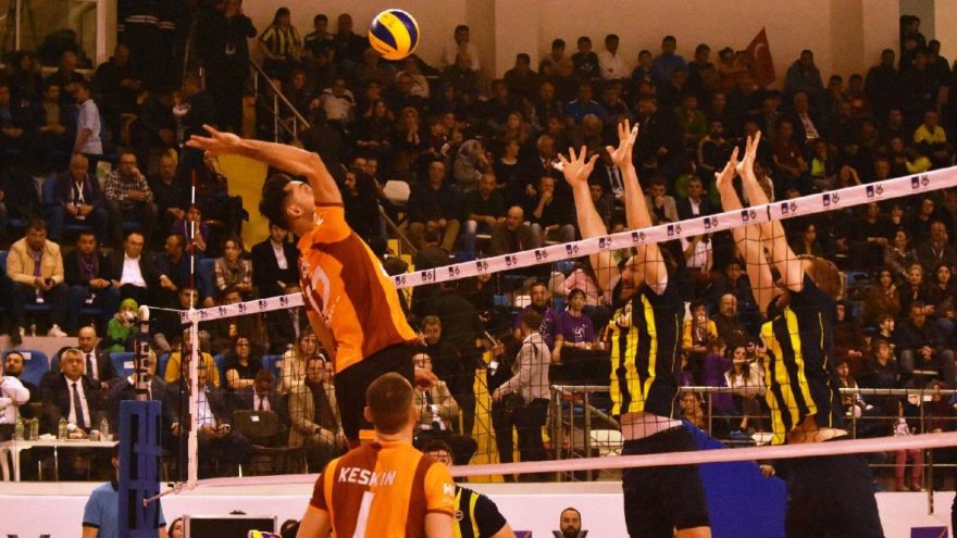 Voleybol da kupa Fenerbahçe nin