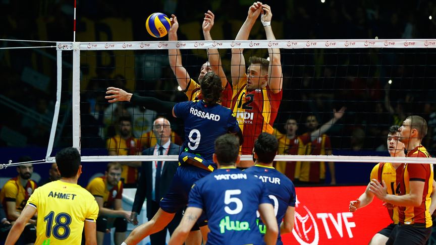 Voleybolda derbi heyecanı