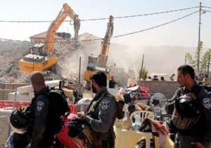 İsraillilere çarpan Filistinlinin evi yıkılacak!