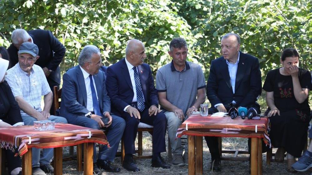 Erdoğan fındık bahçesini ziyaret etti