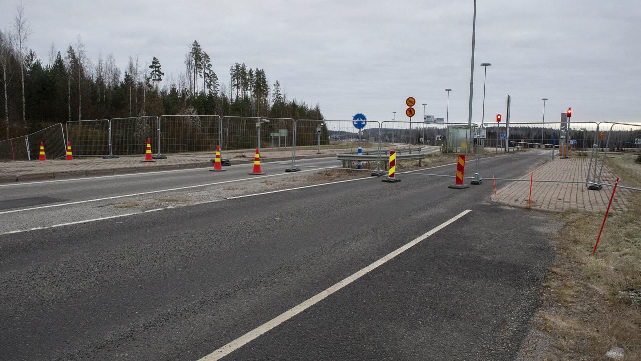 Finlandiya, Rusya sınırındaki geçiş noktalarını süresiz kapattı