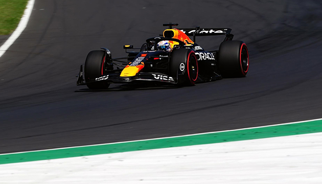 İtalya da ilk sıra Verstappen in