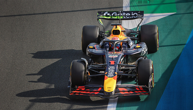 Suudi Arabistan da ilk sıra Verstappen in