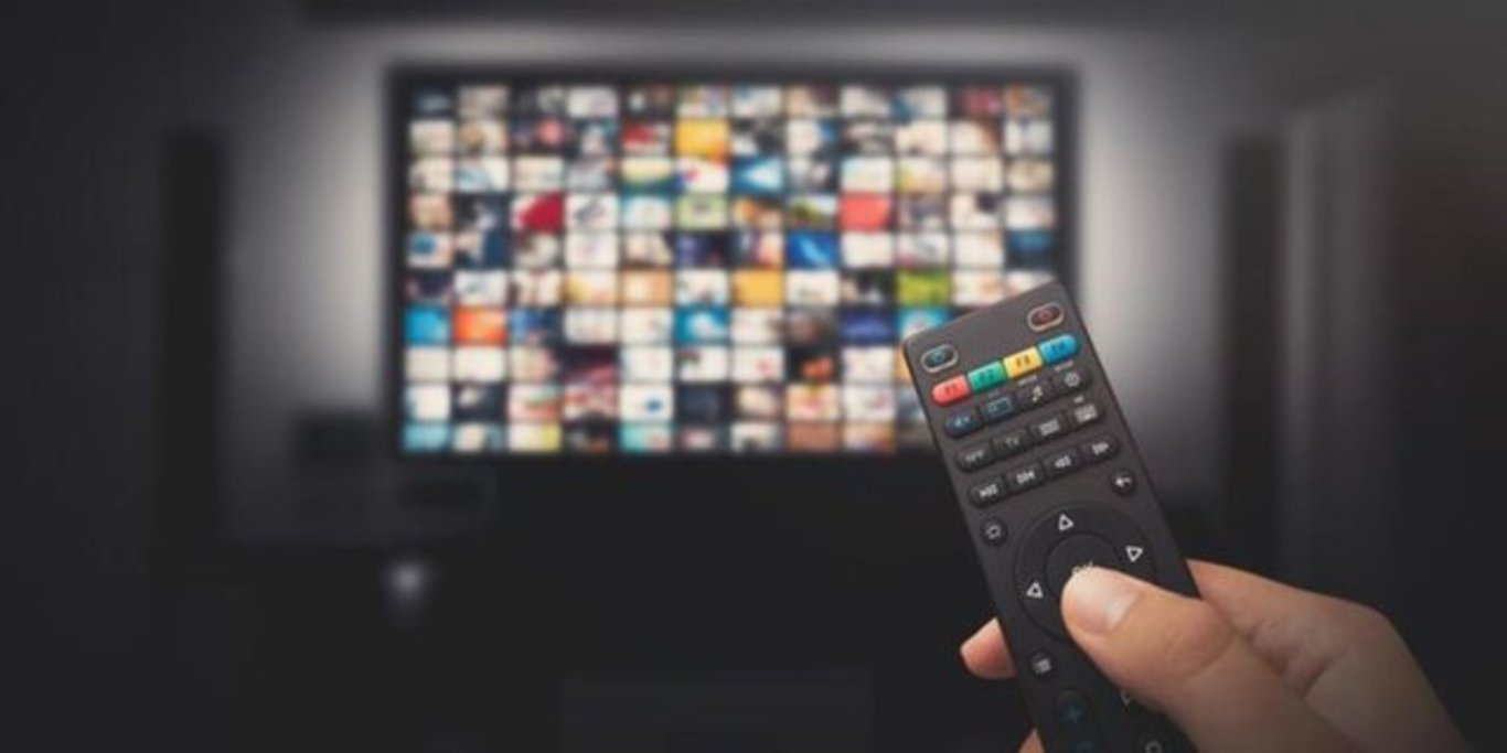 Fox TV o dizinin fişini çekti!