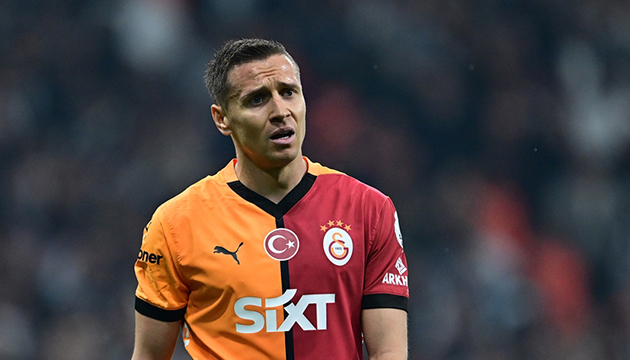 Galatasaray da ayrılık açıklandı