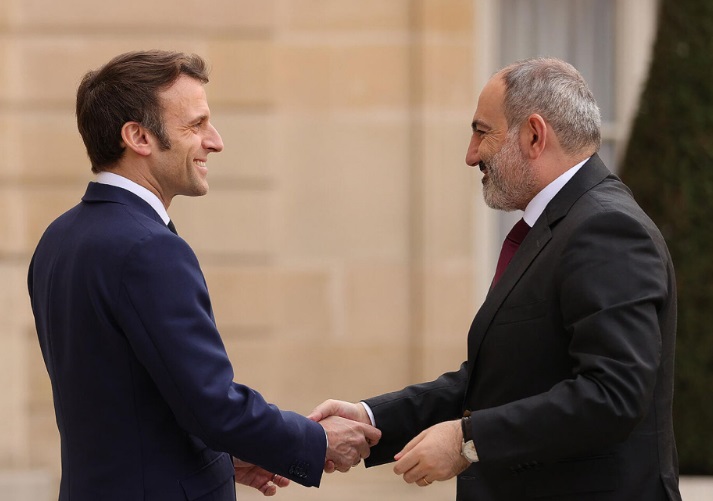 Fransa, Ermenistan a silah satacak
