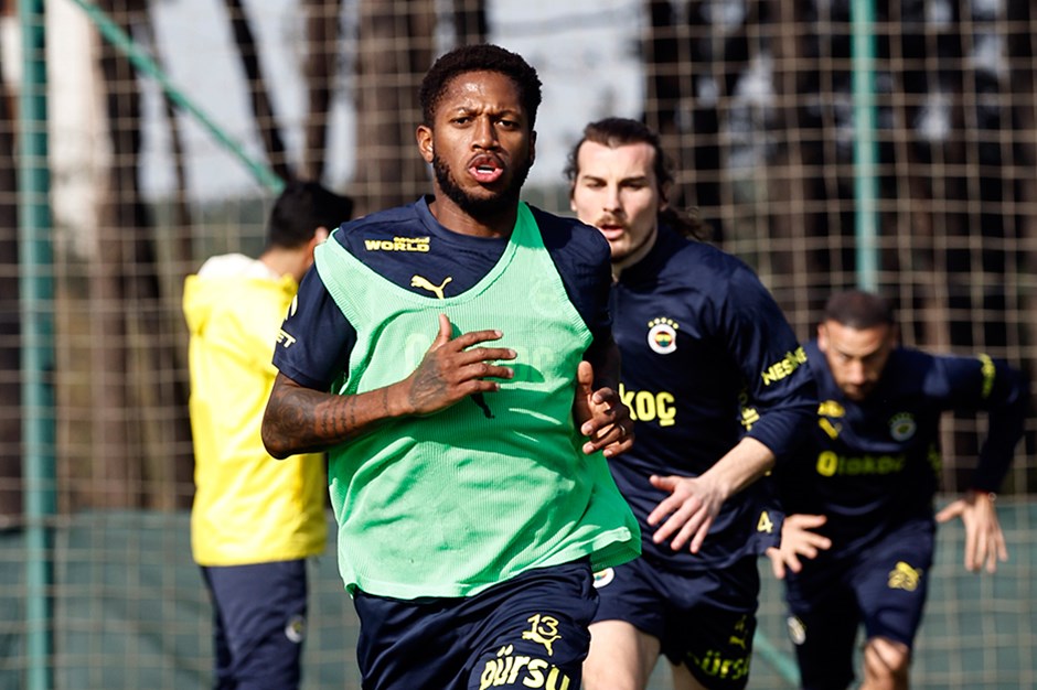 Fenerbahçe ye 3 isimden iyi haber