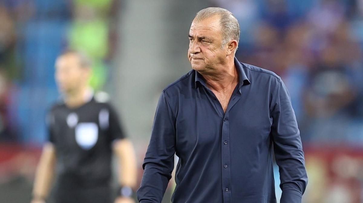 Galatasaray taraftarı isyan etti! Fatih Terim e istifa çağrısı