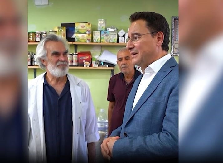 Babacan dan şehit ailesine ziyaret