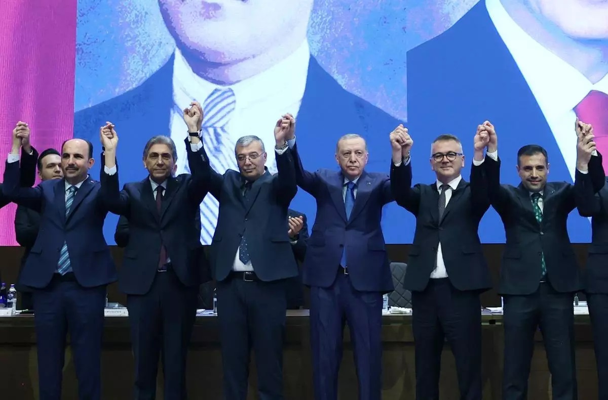 2 belediye daha AK Parti ye geçti