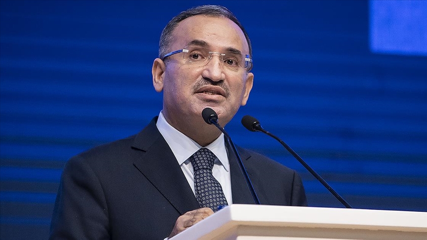 Bakan Bozdağ dan Finlandiya açıklaması