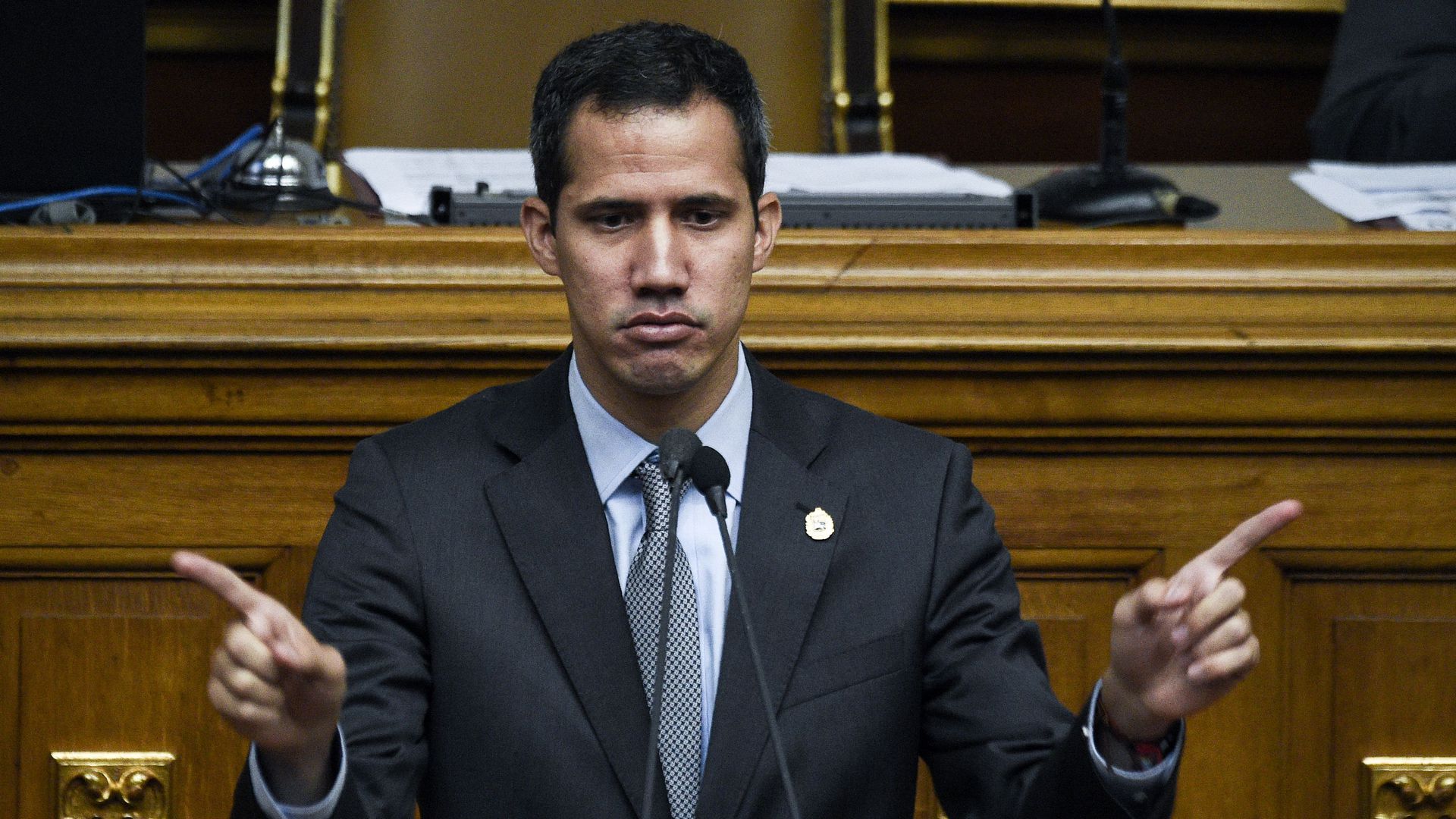 Guaido: ABD bir askeri müdahale teklif etseydi kabul ederdim