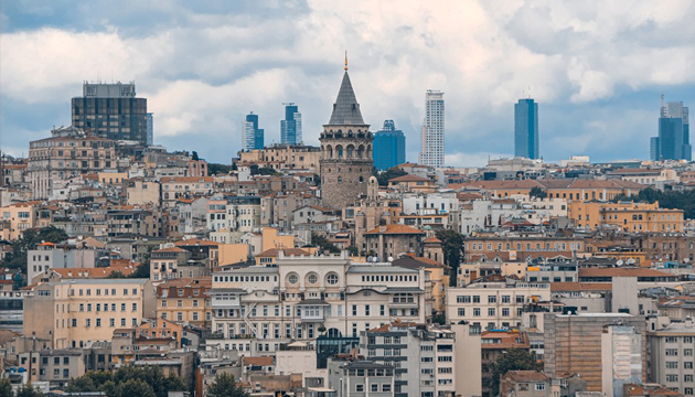 İngiliz yazar İstanbul un büyüsünü yazdı
