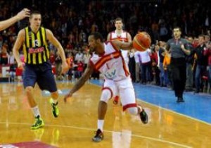 Galatasaray Fenerbahçe yi mağlup etti!