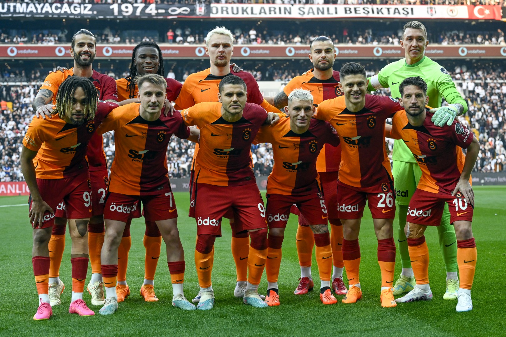 Galatasaray yıldız oyuncuya acımadı! Geleli 3 ay olmuştu: Gönderiliyor...