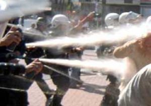 Cerrah tan İstanbul Polisine Gaz Yasağı