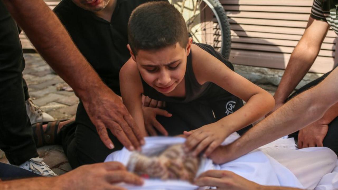 Gazze de 7 Ekim den beri 5 bin 826 öğrenci öldürüldü