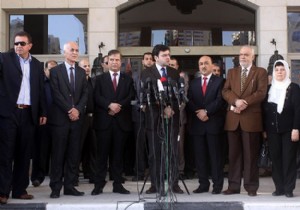 Filistin Uzlaşı Hükümeti nden 8 bakan Gazze de!