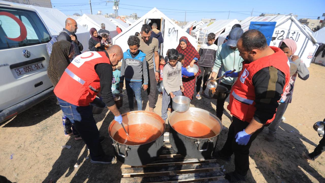 Gazze ye yardım taşıyan Kızılay ın gemisi Mısır a ulaştı