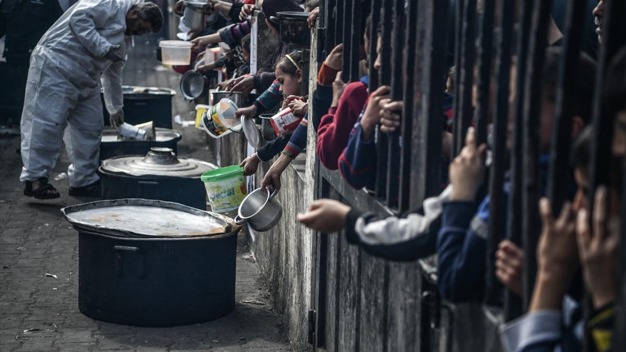  Gazze de gördüklerimizi yağmalama olarak nitelendiremeyiz 