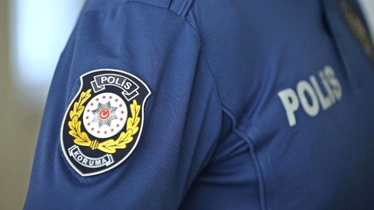 Polis memuru emniyet binasında canına kıydı