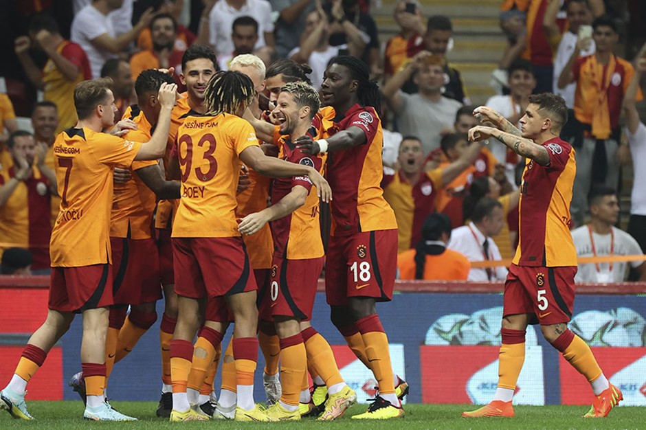 Yeni lider Galatasaray!