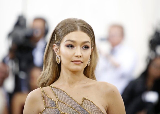 Gigi Hadid kızının ismini duyurdu!