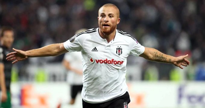 UEFA dan Gökhan Töre ye büyük onur