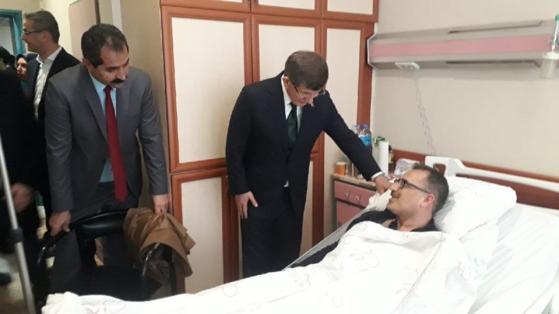 GP Lideri Ahmet Davutoğlu ndan  deprem fonu  tepkisi
