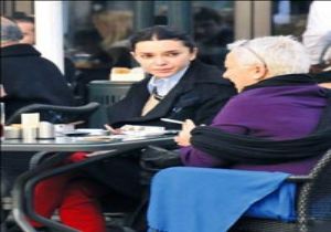 Hande nin Yüzü Gülmedi! 