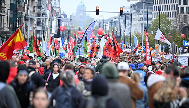 Avrupa da hayatı durduran grev