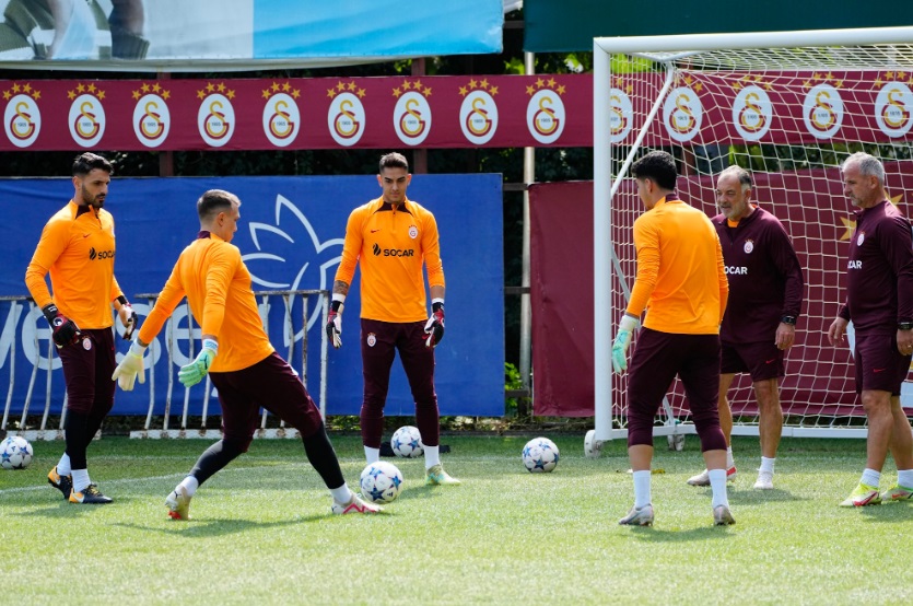 Hakim Ziyech için karar verildi! Galatasaray ın Manchester United maçı kamp kadrosu belli oldu