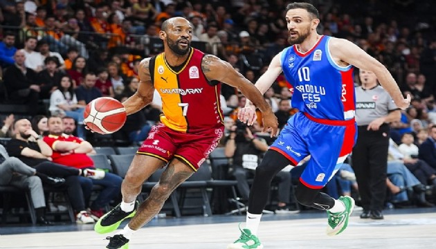 Galatasaray, ağır yenilgi aldı! Fark attılar...