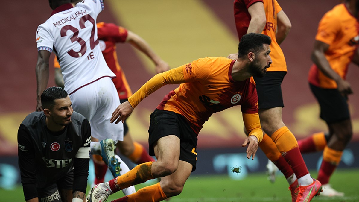Galatasaray ın Antalya kadrosu belli oldu