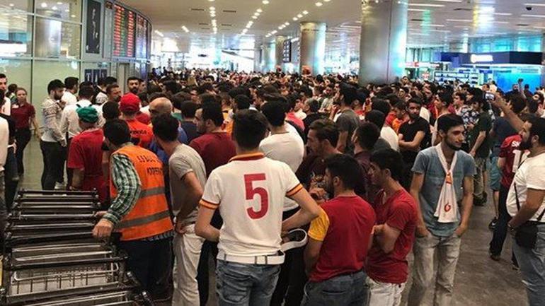 Havaalanında yer yerinden oynadı