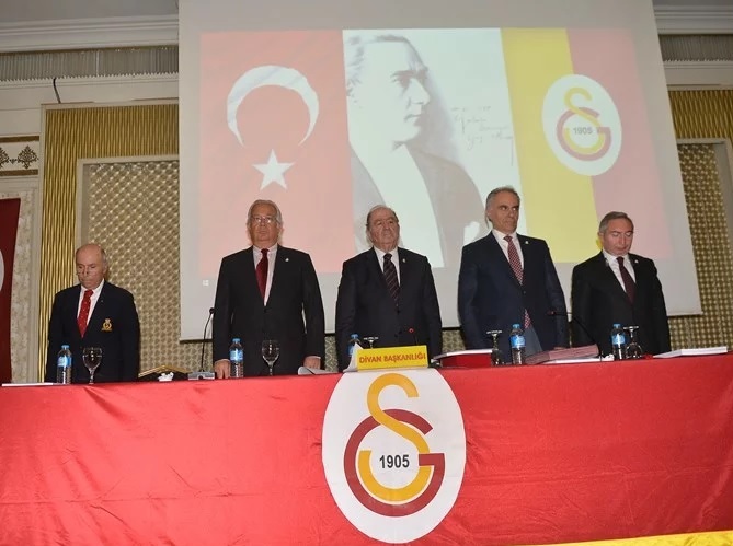 Galatasaray ın borcu 1 milyarın üstünde