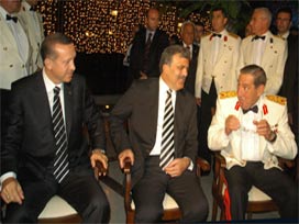 YAŞAR BÜYÜKANIT OYUNA GELMEDİ