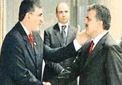ABDULLAH GÜL ÜN YANAĞINI OKŞAYAN VEKİL KONUŞTU