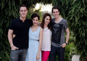 Güneşi Beklerken 3. Bölüm Kanal D İzle Zeynep, Kerem e Karşı
