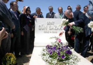 MHP Gün Sazak ı Andı