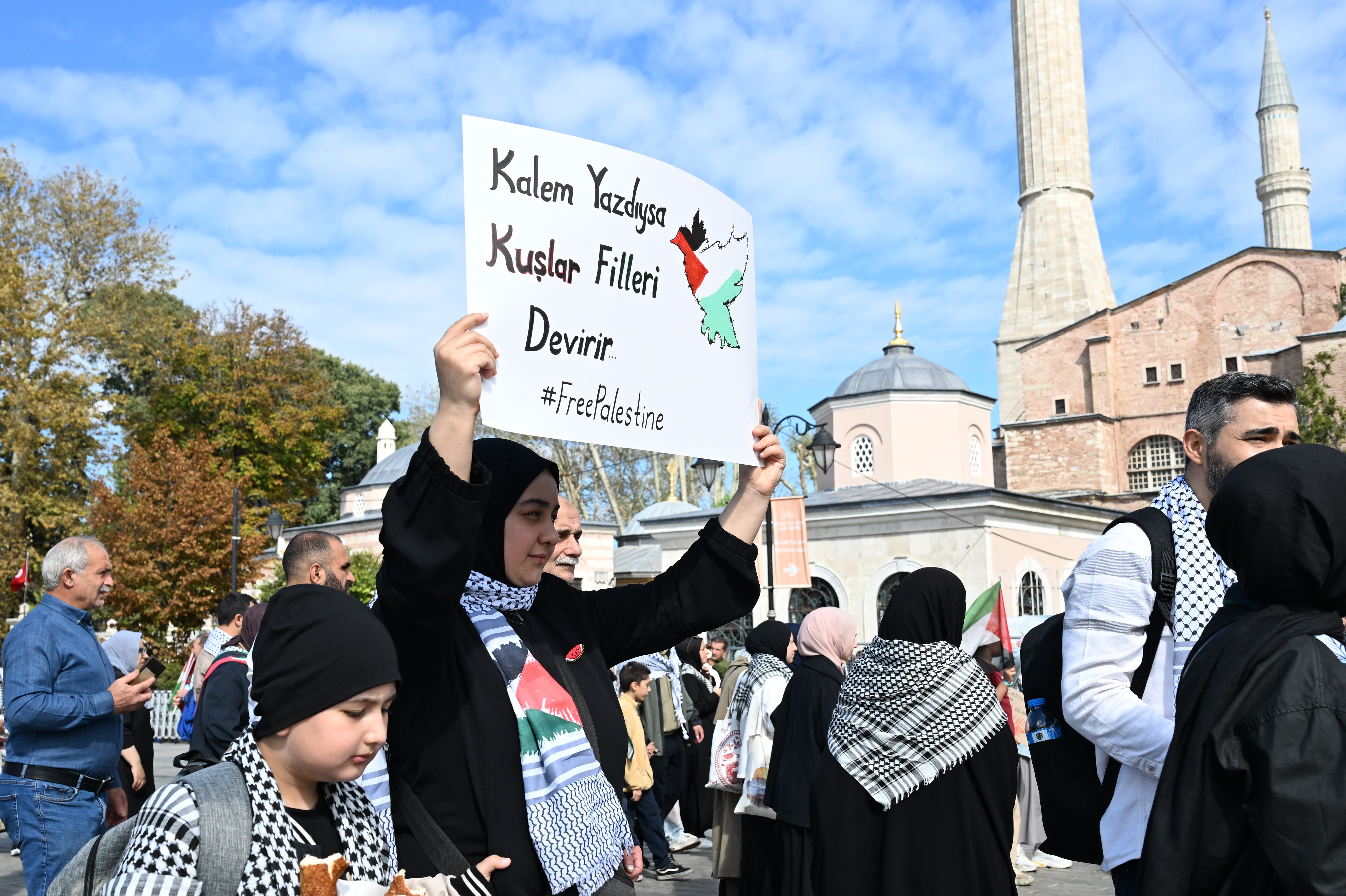İstanbul, Ankara ve İzmir de Gazze yürüşleri