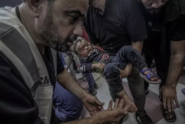 Gazze deki hastane katliamından yürek yakan görüntüler!
